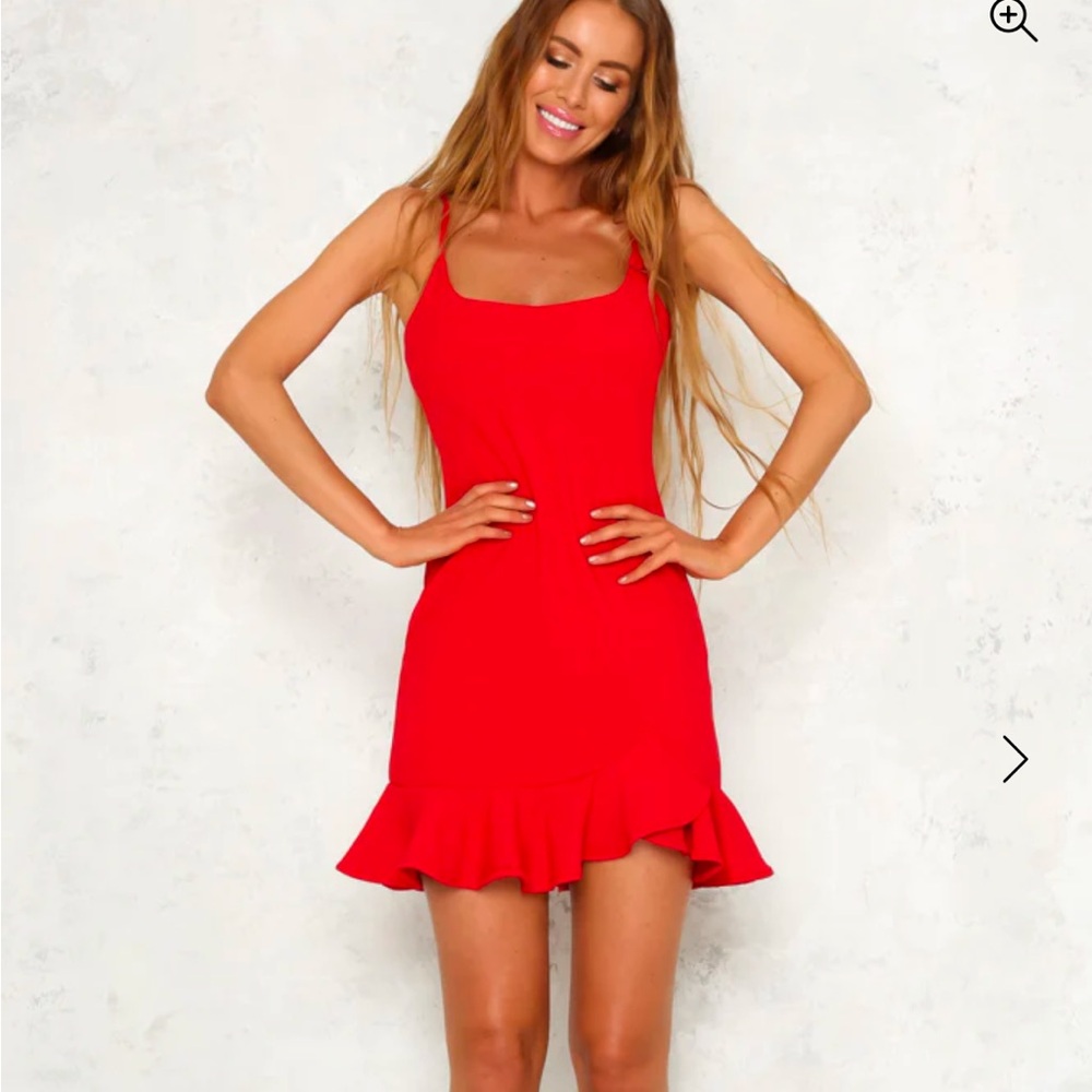Hello Molly: Velvet roses red dress